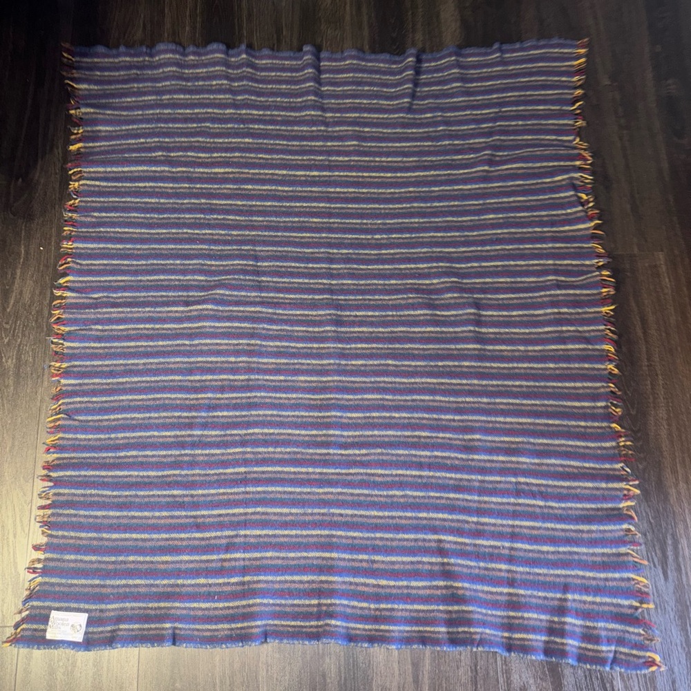 Amana Woolen Mills Wool Throw Blanket Red White & Blue 52x46 Fringe Vintage